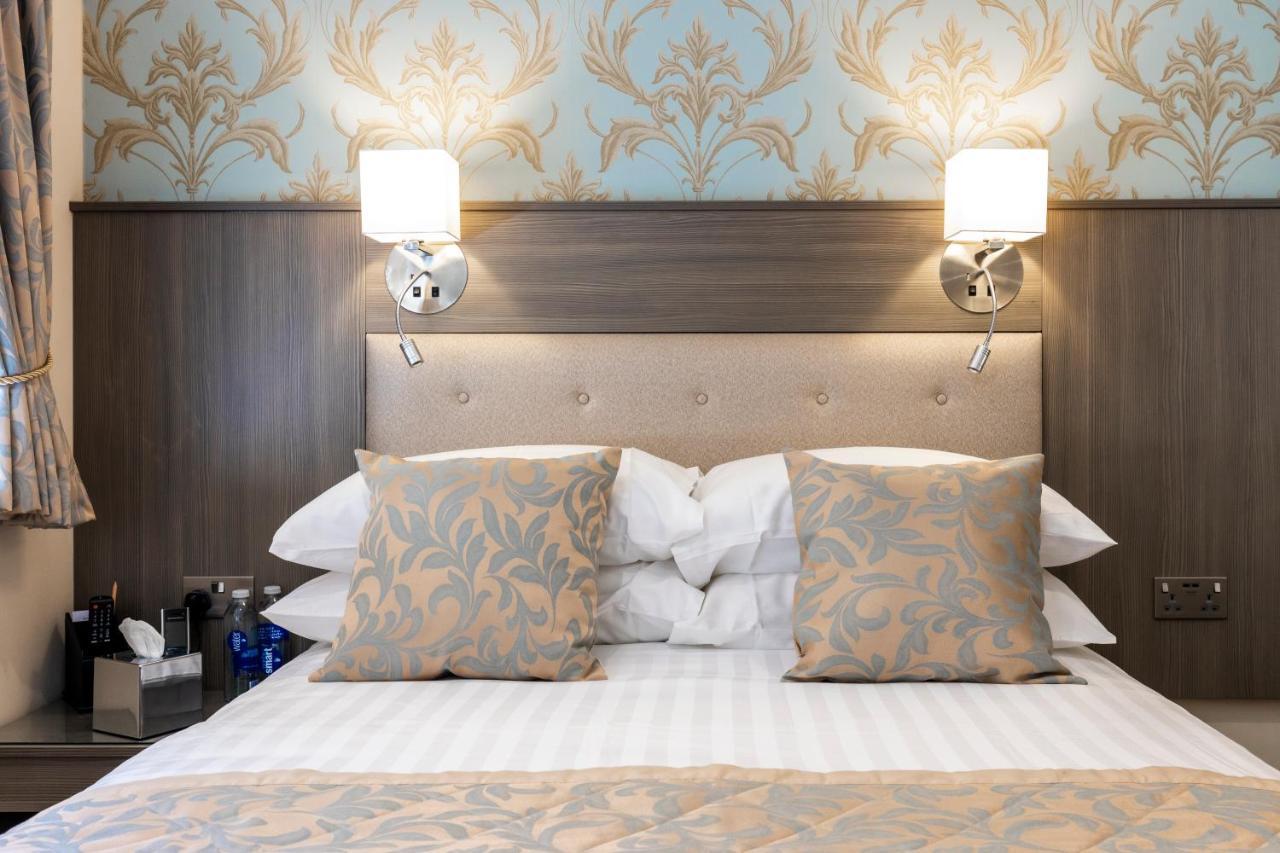 Kingfisher Hotel, Golf And Country Club Milton Keynes Buitenkant foto